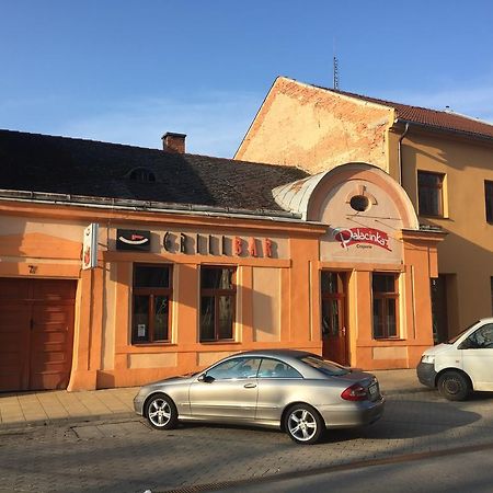 Grillbar Penzion & Restaurant Spisska Nova Ves Exterior photo