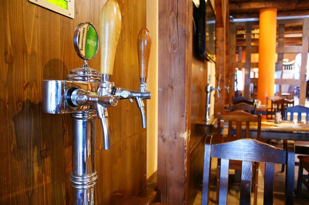 Grillbar Penzion & Restaurant Spisska Nova Ves Exterior photo
